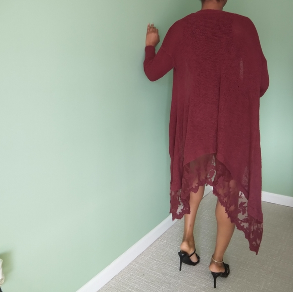 1804 coin women's hi-lo burgundy lace sweater - Picture 3 of 15